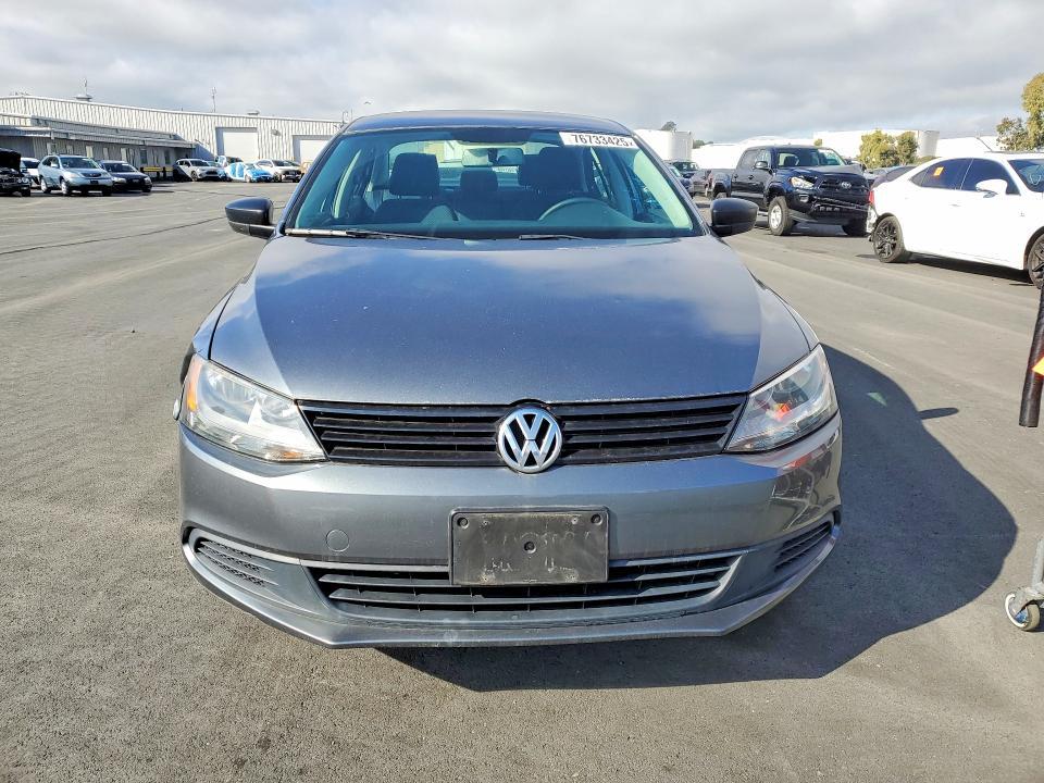 2014 Volkswagen Jetta Base