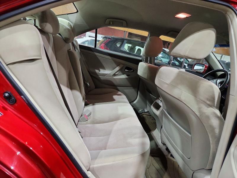 2010 Toyota Camry le