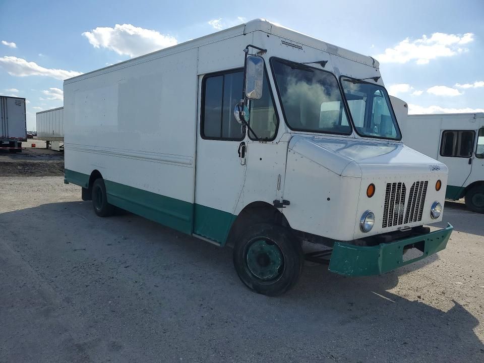 2011 Workhorse Custom Chassis 2011 Workhorse W62 Delivery Truck