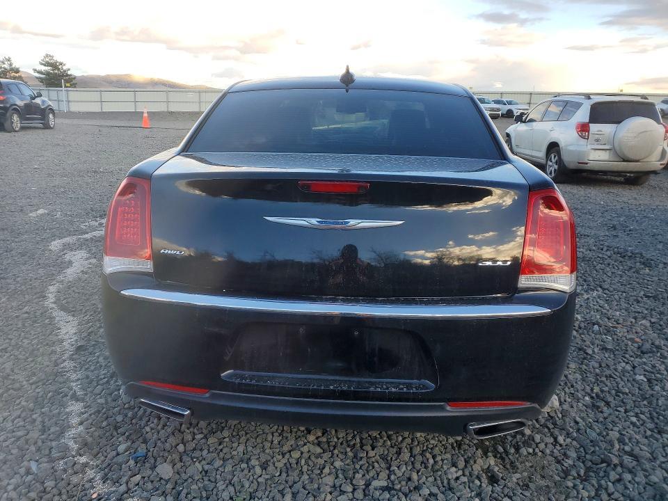 2018 Chrysler 300 Limited