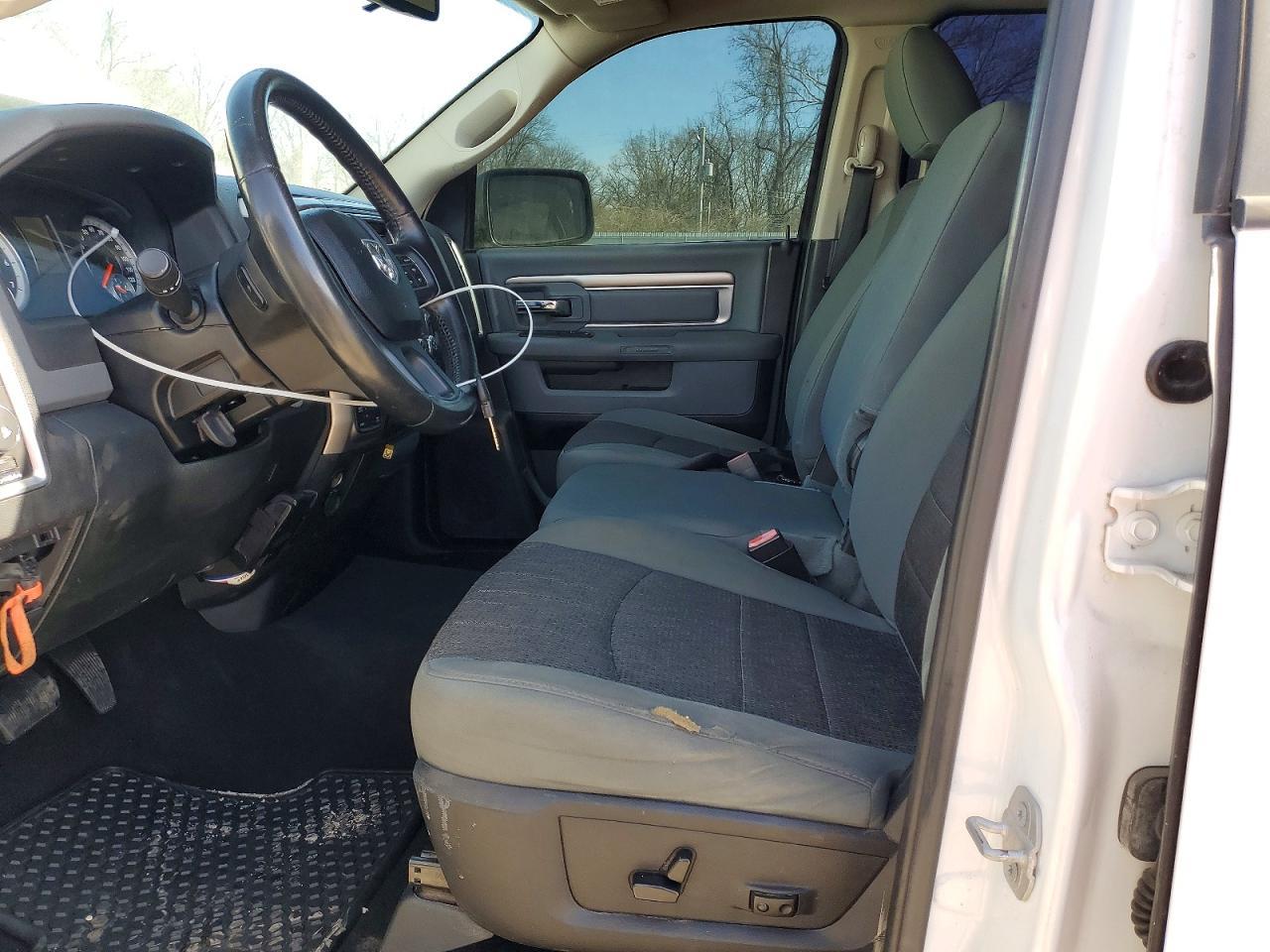 2015 Dodge RAM 1500 SLT