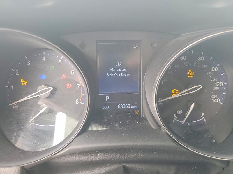 2021 Toyota C-hr xle