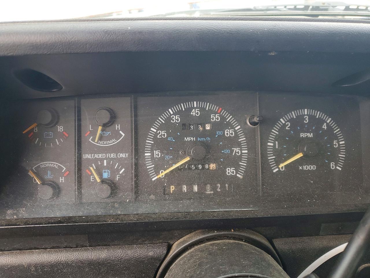 1990 Ford F Super Duty BOX Truck