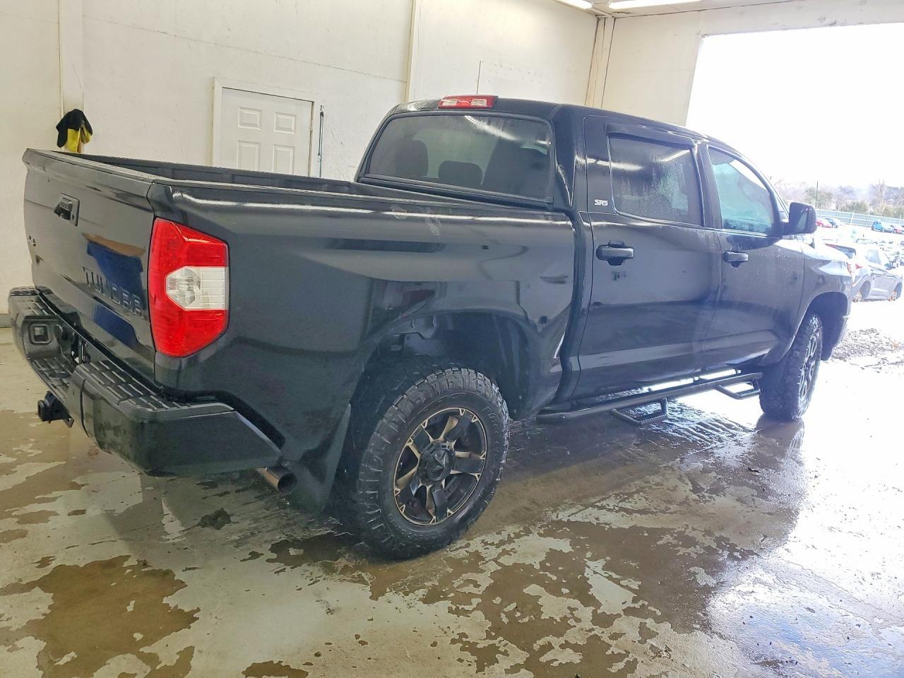 2016 Toyota Tundra SR5