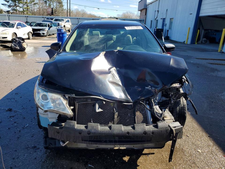 2014 Toyota Camry le