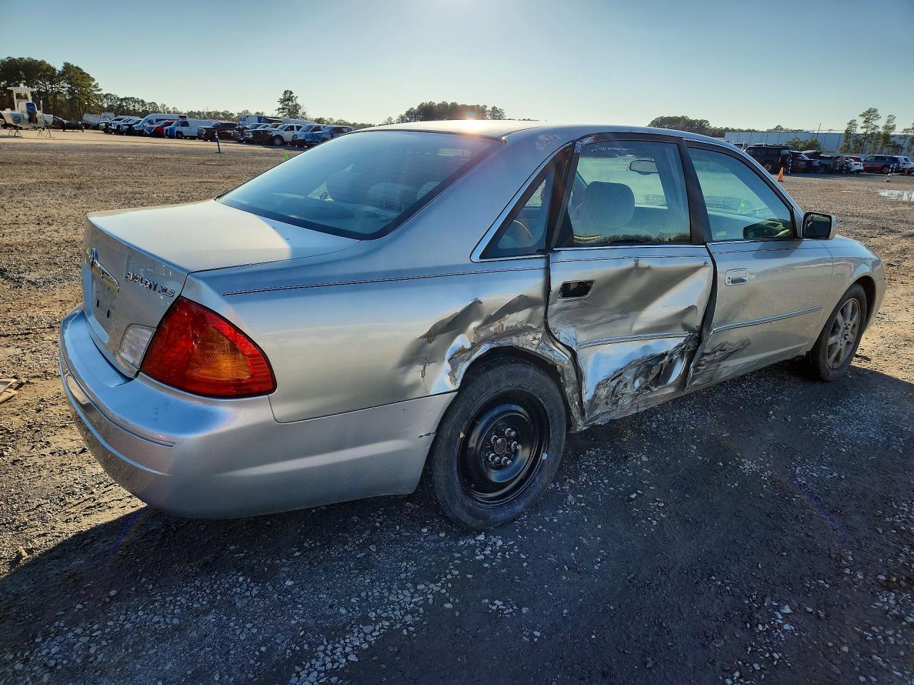 2000 Toyota Avalon xl