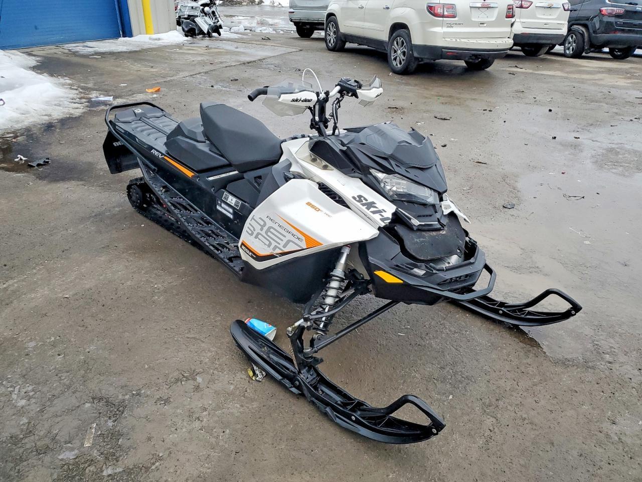 2017 Skidoo Renegade Adrenaline