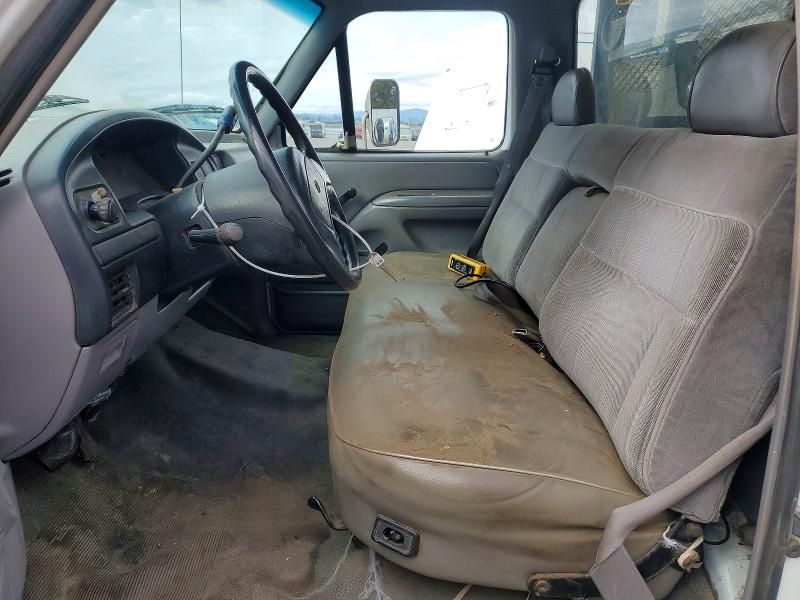 1996 Ford F350 Super Duty Flatbed Truck