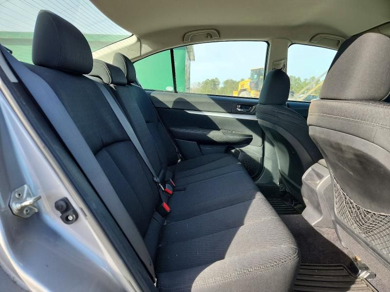 2010 Subaru Legacy 2.5i Premium