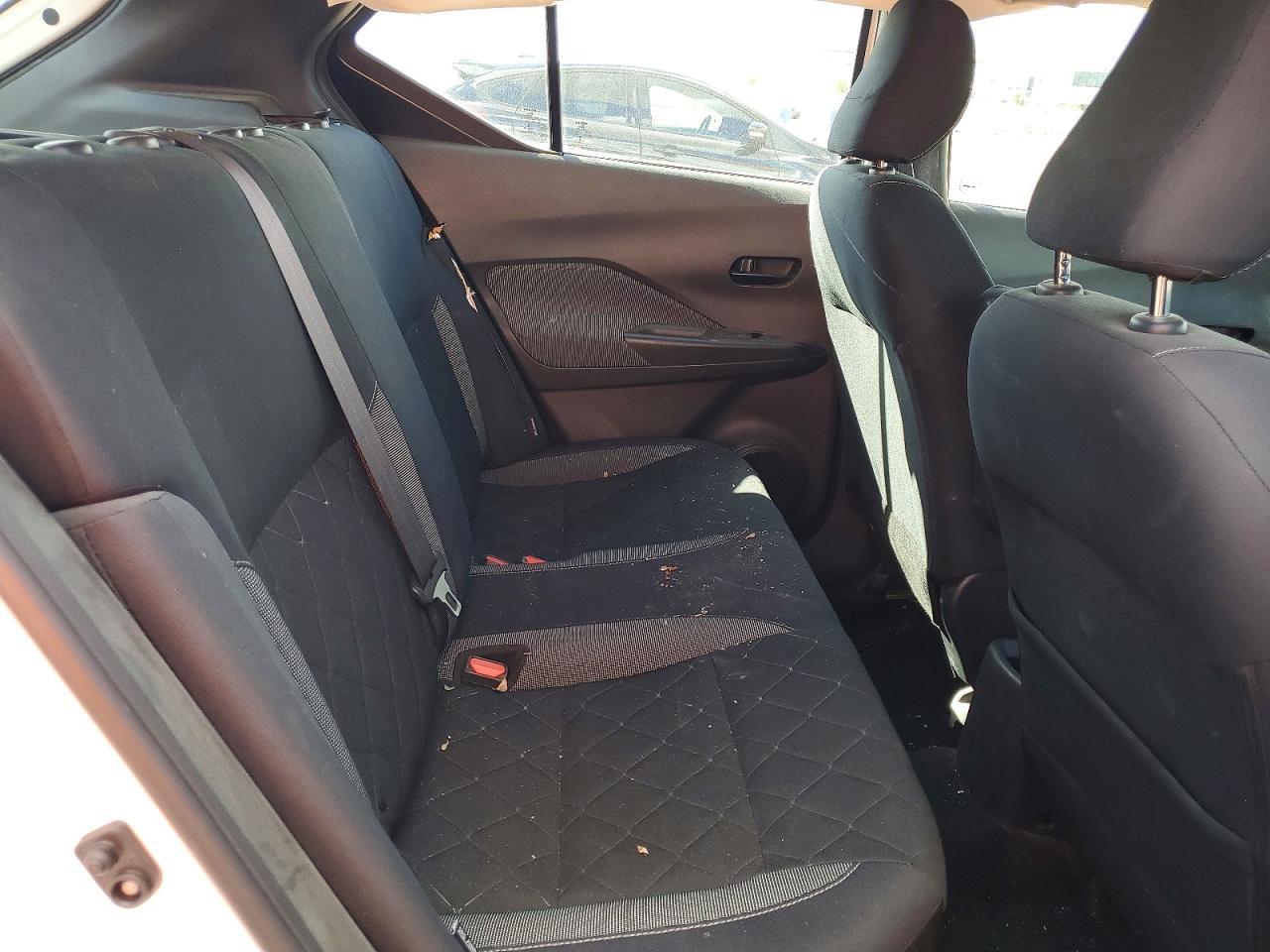 2020 Nissan Kicks s