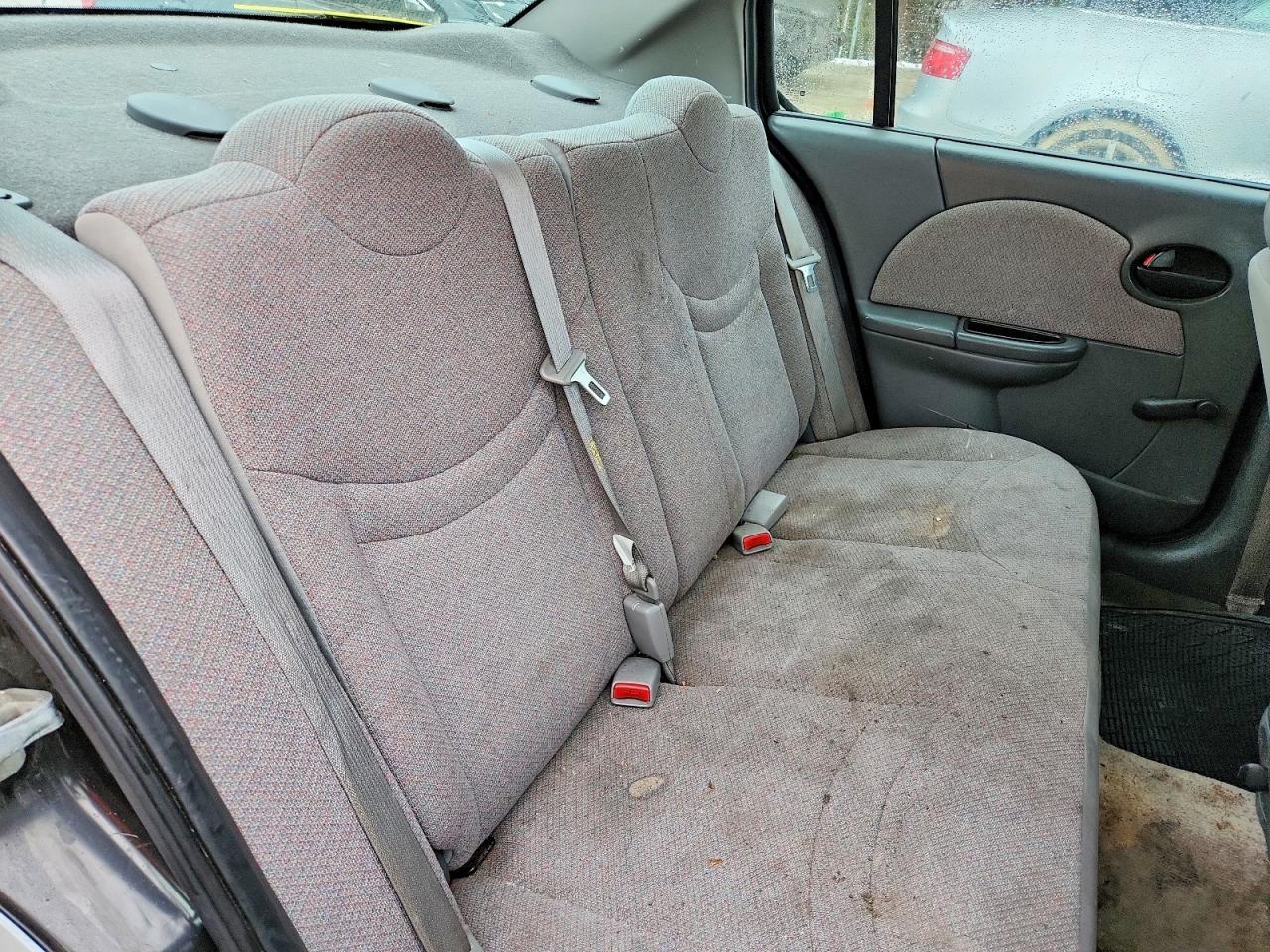 2004 Saturn Ion Level 1