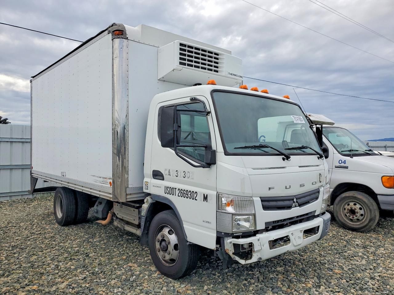 2017 Mitsuifuso 2017 Mitsubishi Fuso FEC72S Refrigerated BOX Truck