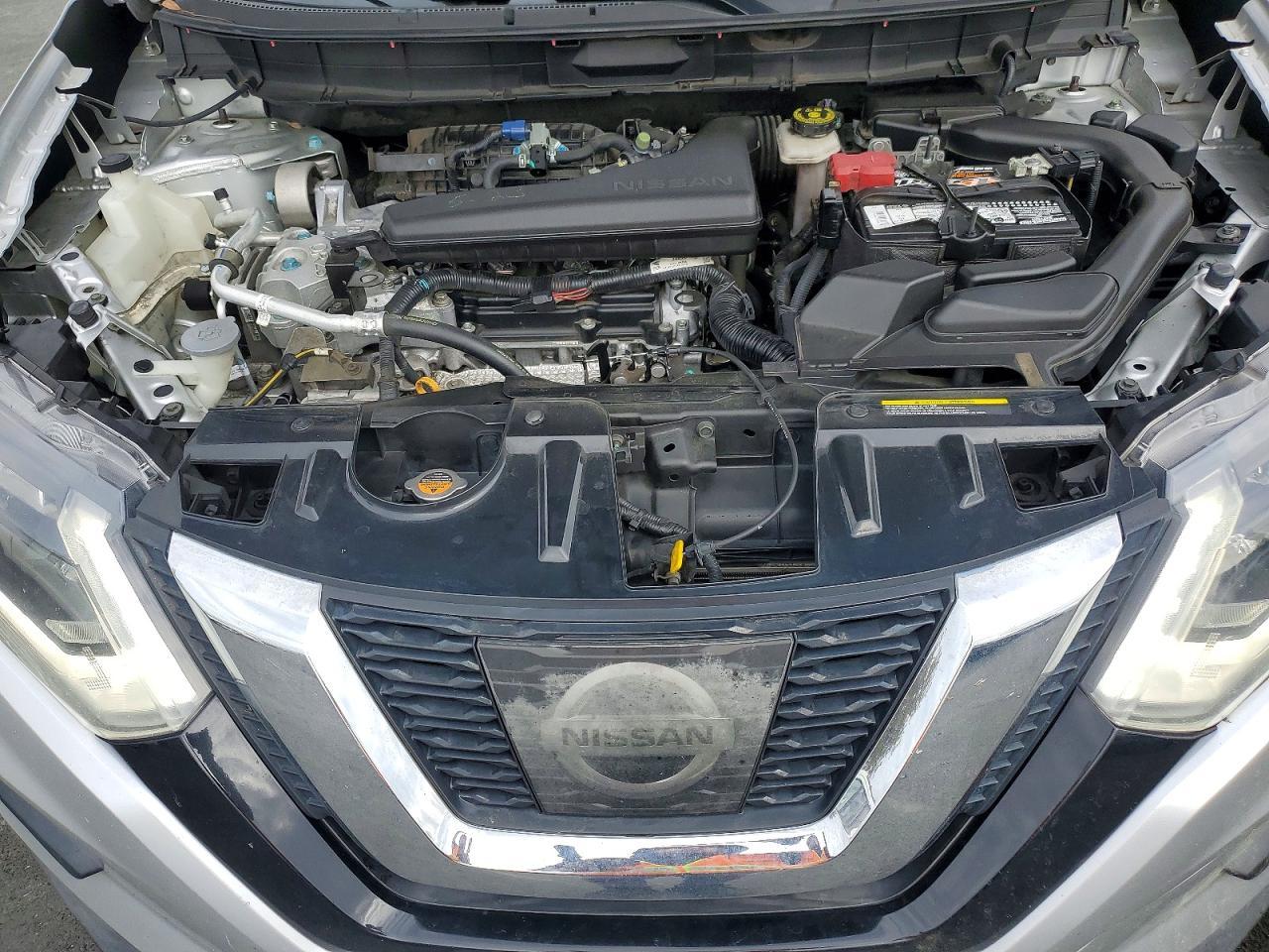 2017 Nissan Rogue sv