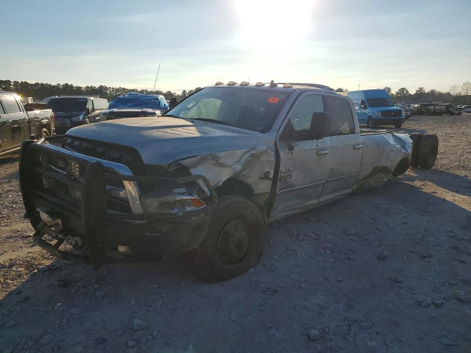 2017 Dodge Ram 3500 slt