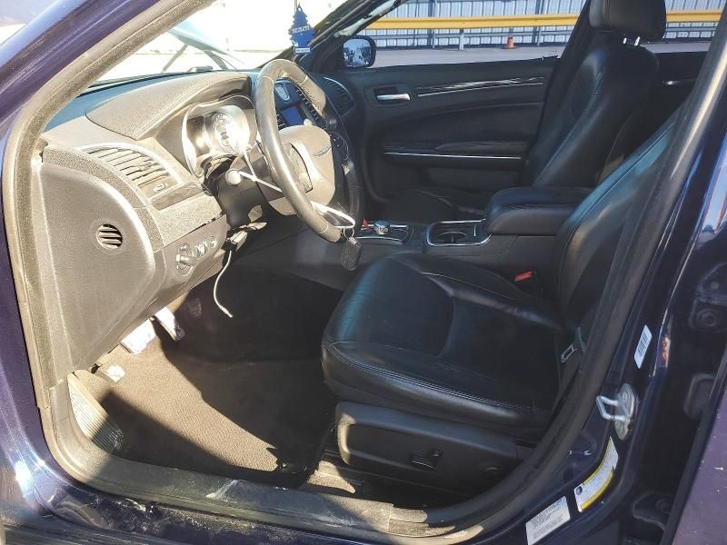 2016 Chrysler 300 Limited