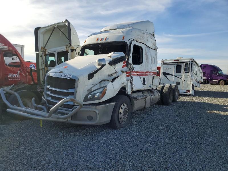 2022 Freightliner Cascadia 126 Semi Truck