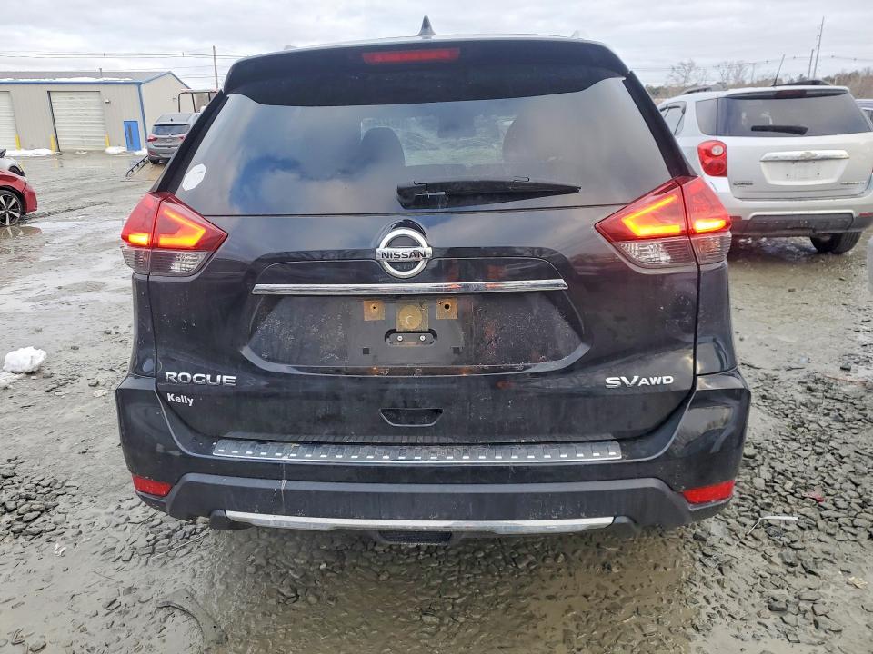 2018 Nissan Rogue sv