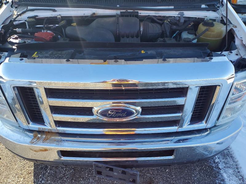 2016 Ford Econoline E350 Super Duty Cutaway Van