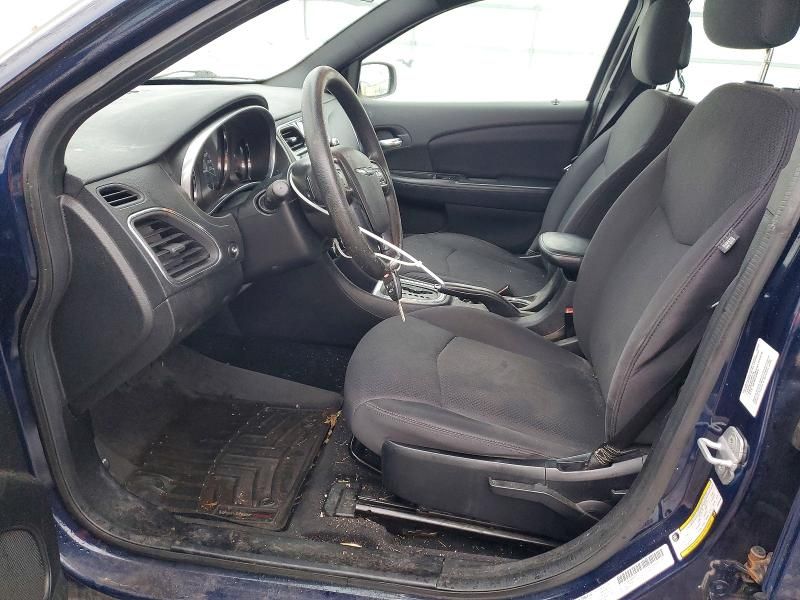 2013 Chrysler 200 lx