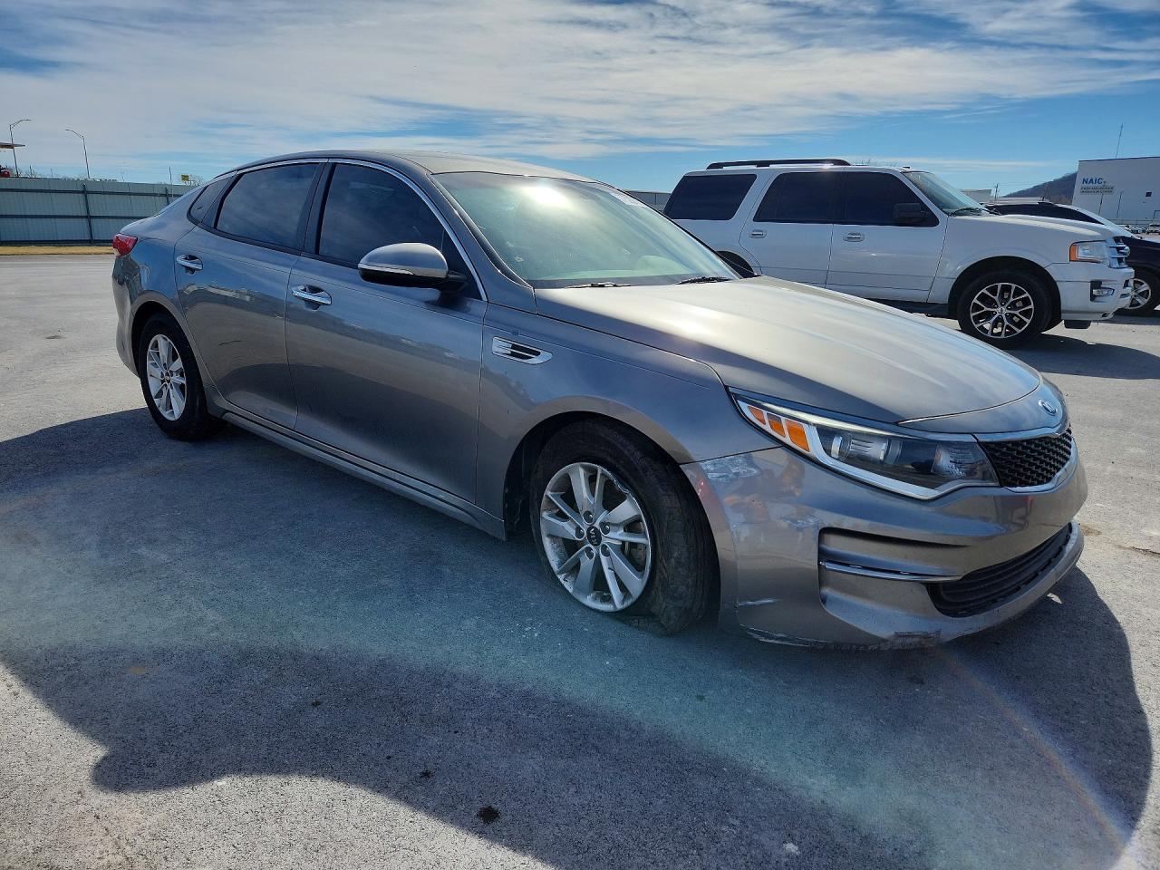 2017 KIA Optima lx