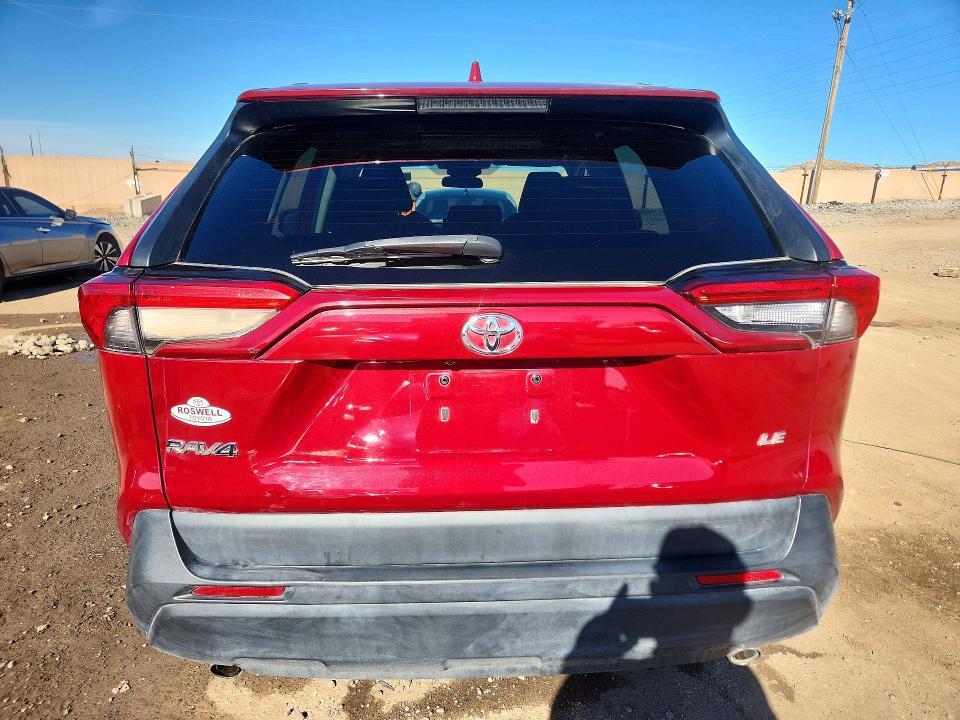 2021 Toyota Rav4 le
