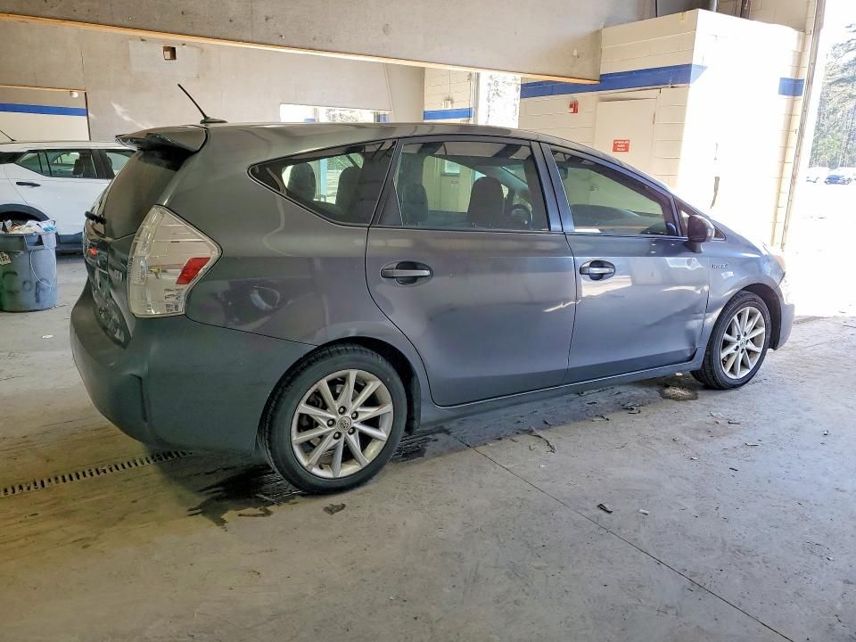2013 Toyota Prius v