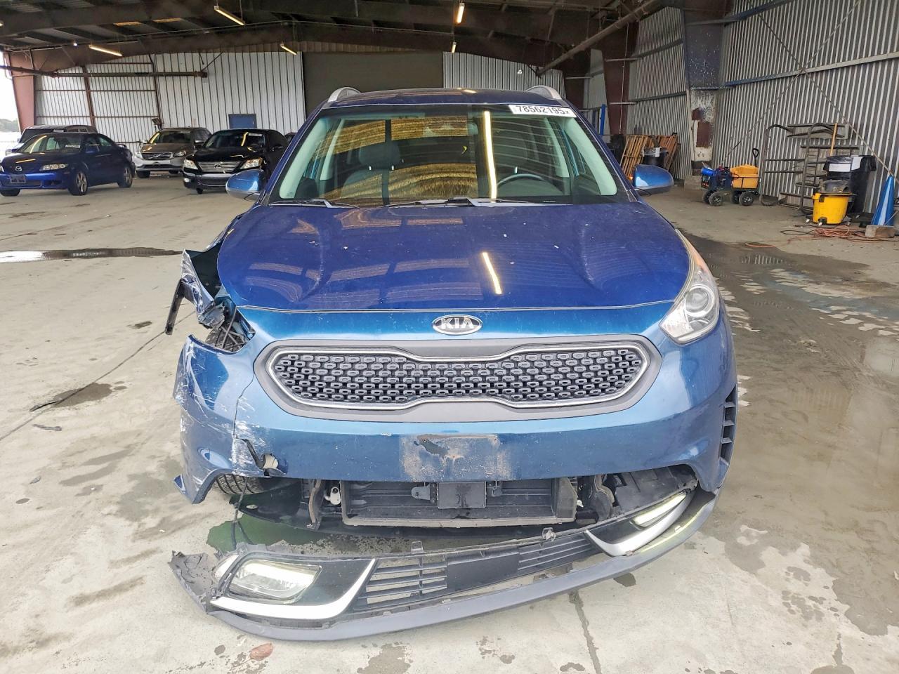 2017 KIA Niro lx