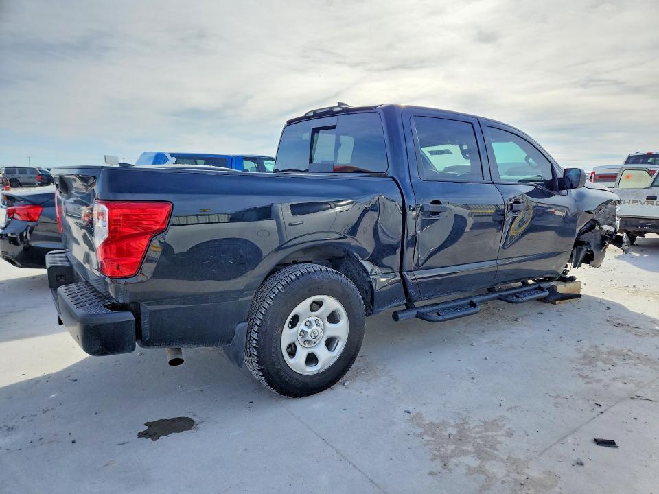 2023 Nissan Titan s
