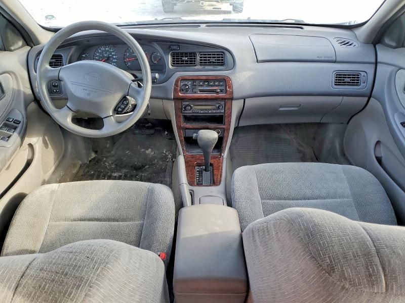 2001 Nissan Altima xe