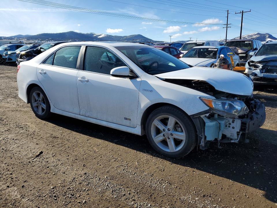 2014 Toyota Camry Hybrid