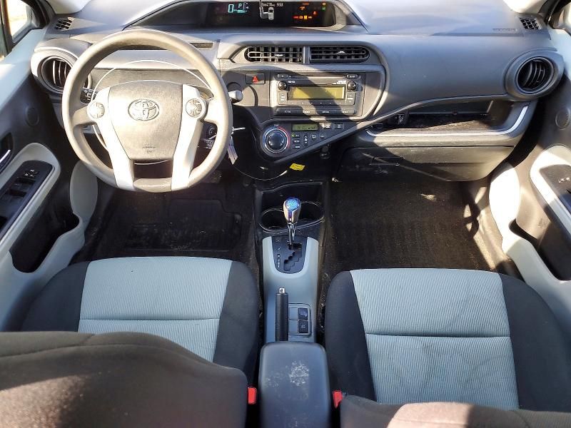 2014 Toyota Prius c