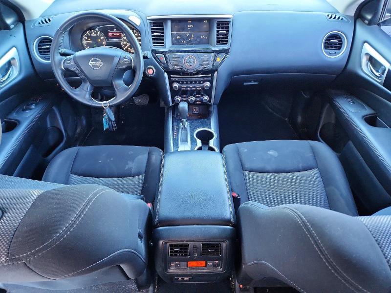 2020 Nissan Pathfinder sv