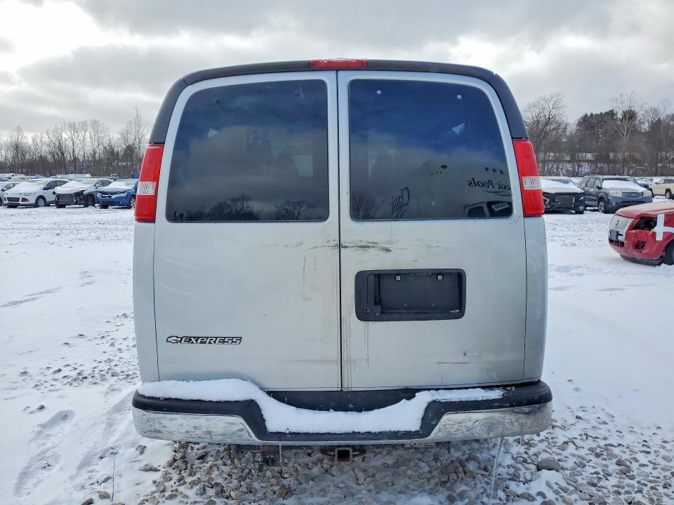 2019 Chevrolet Express G3500 LT