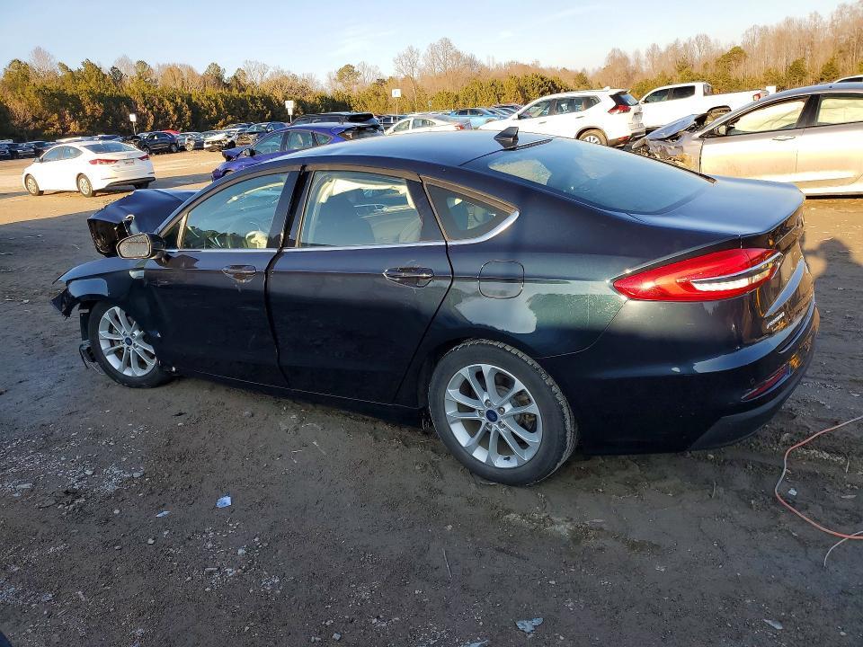 2020 Ford Fusion se