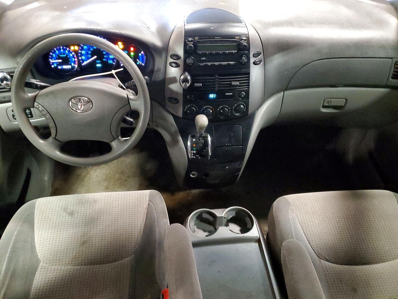 2008 Toyota Sienna ce