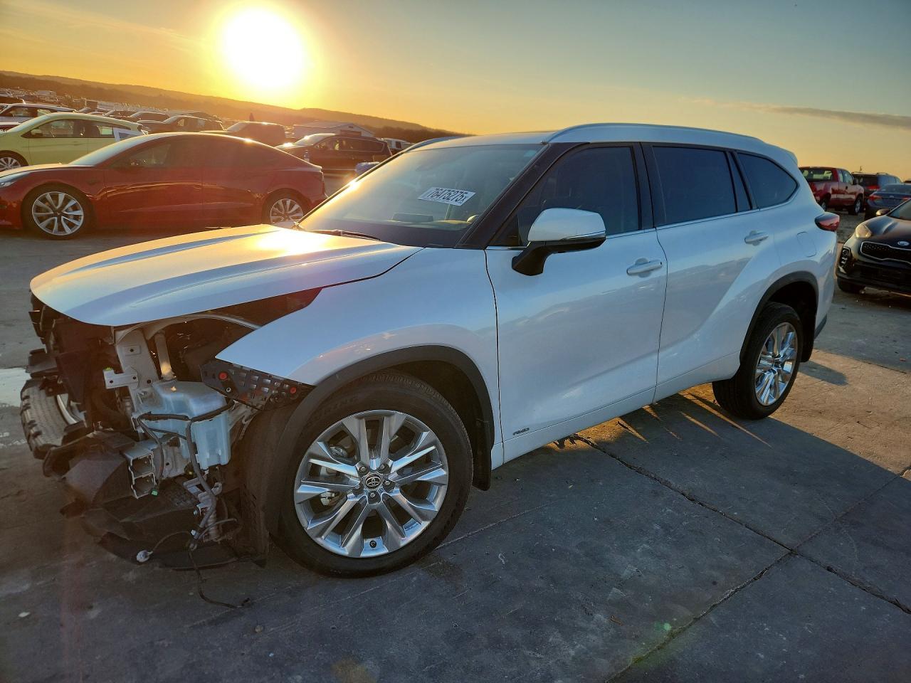 2023 Toyota Highlander Hybrid Limited