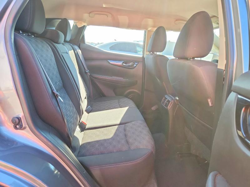 2017 Nissan Rogue Sport s