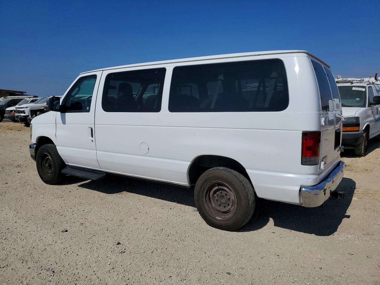 2011 Ford Econoline E350 Super Duty Wagon