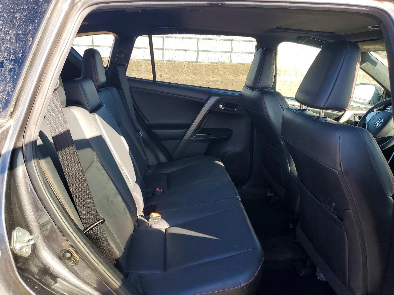 2017 Toyota Rav4 se