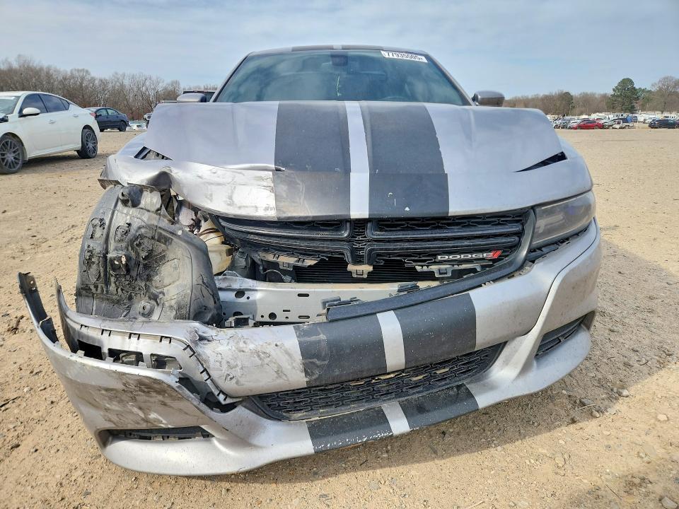 2016 Dodge Charger sxt