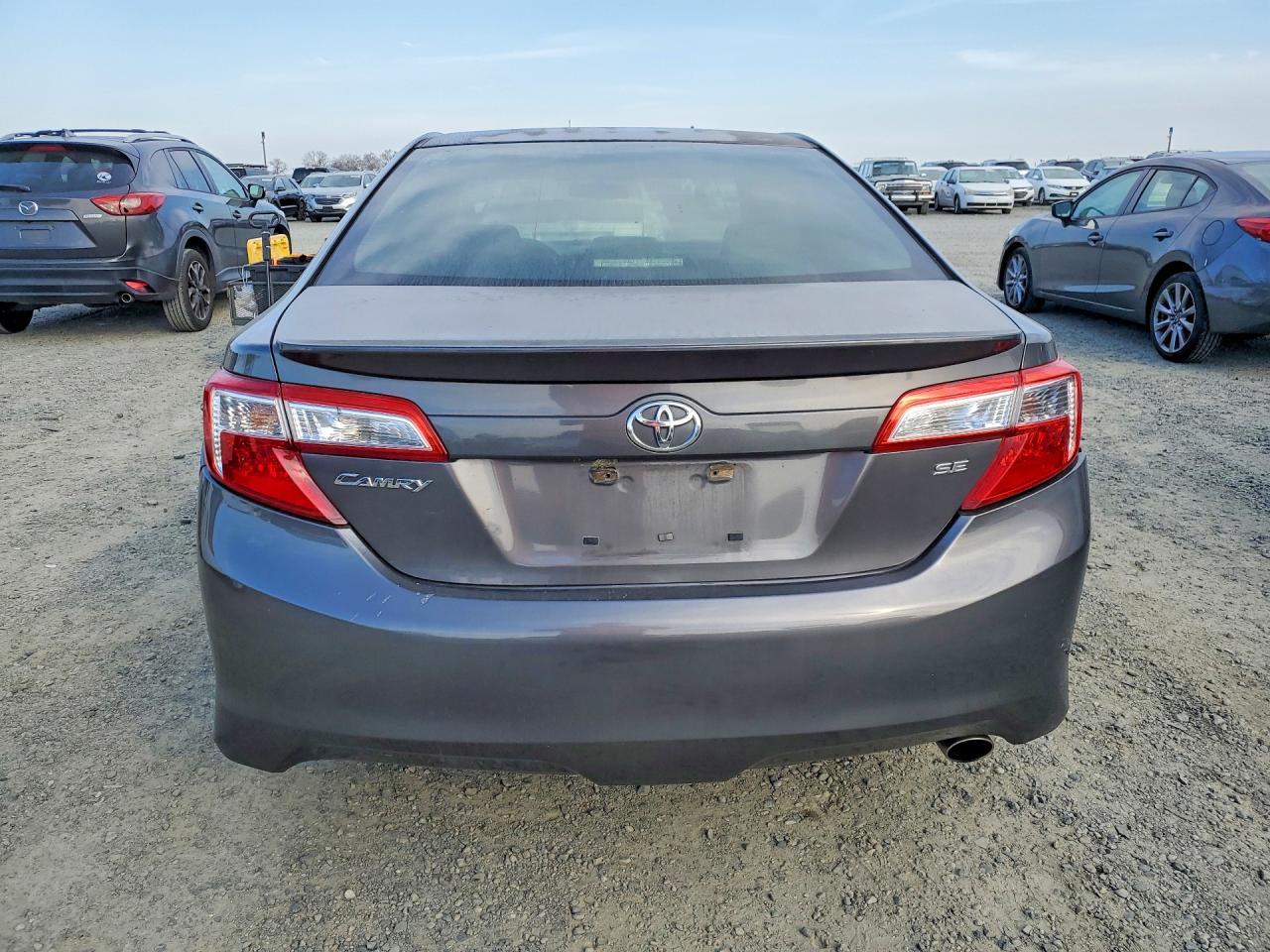 2013 Toyota Camry l