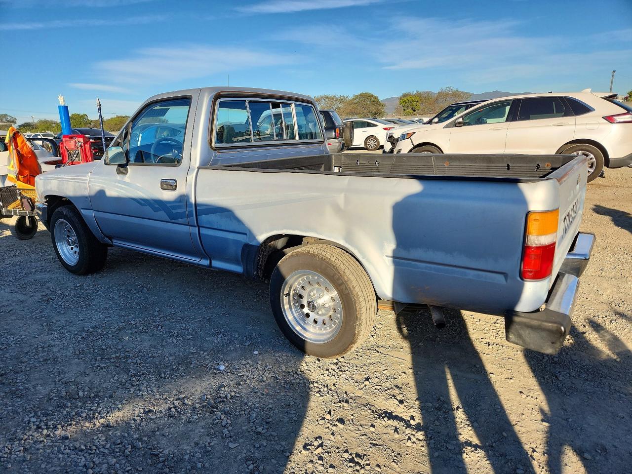 1989 Toyota Pickup Deluxe