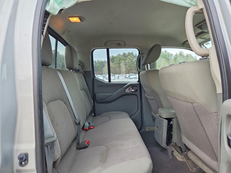 2015 Nissan Frontier S