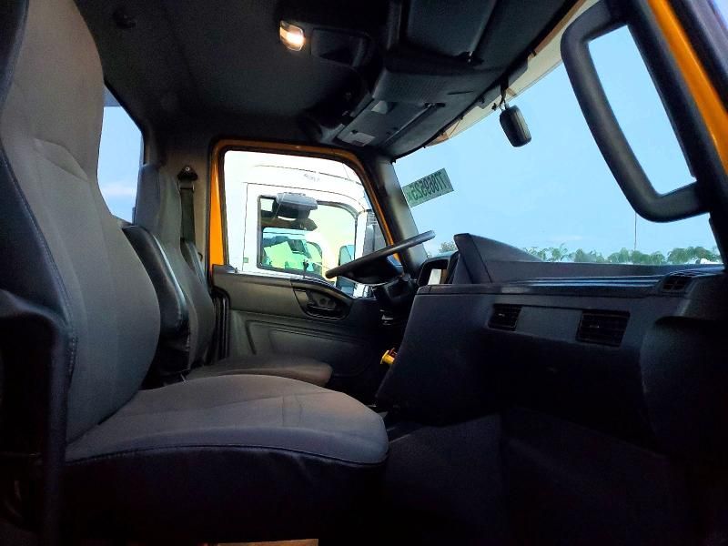 2020 International Lt625 Semi Truck