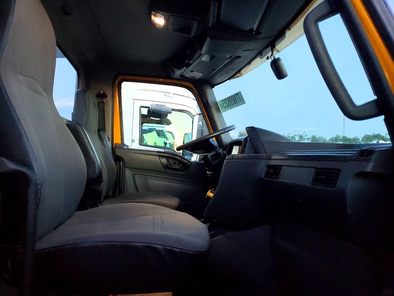 2020 International LT625 Semi Truck