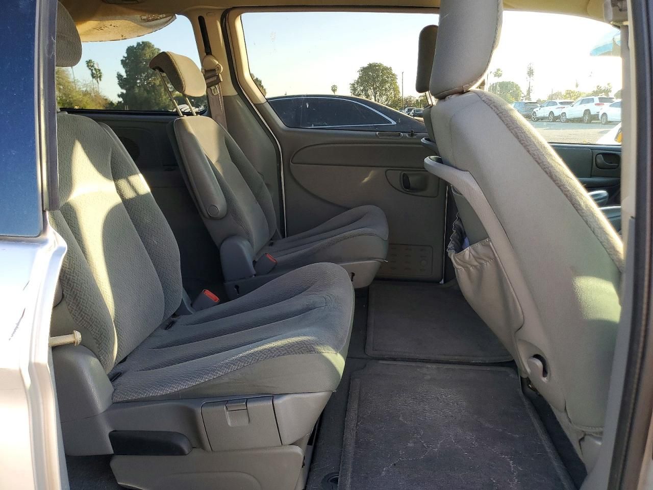 2005 Chrysler Town & Country Touring