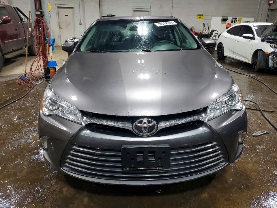 2015 Toyota Camry le