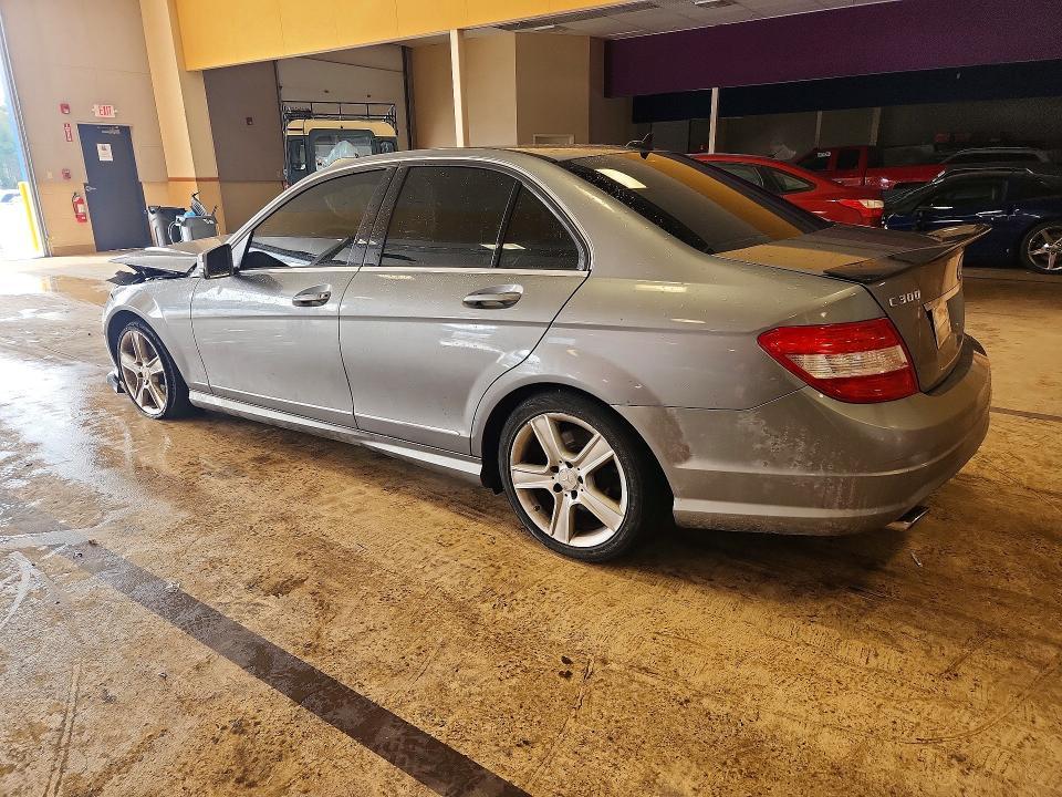 2011 Mercedes-Benz C300