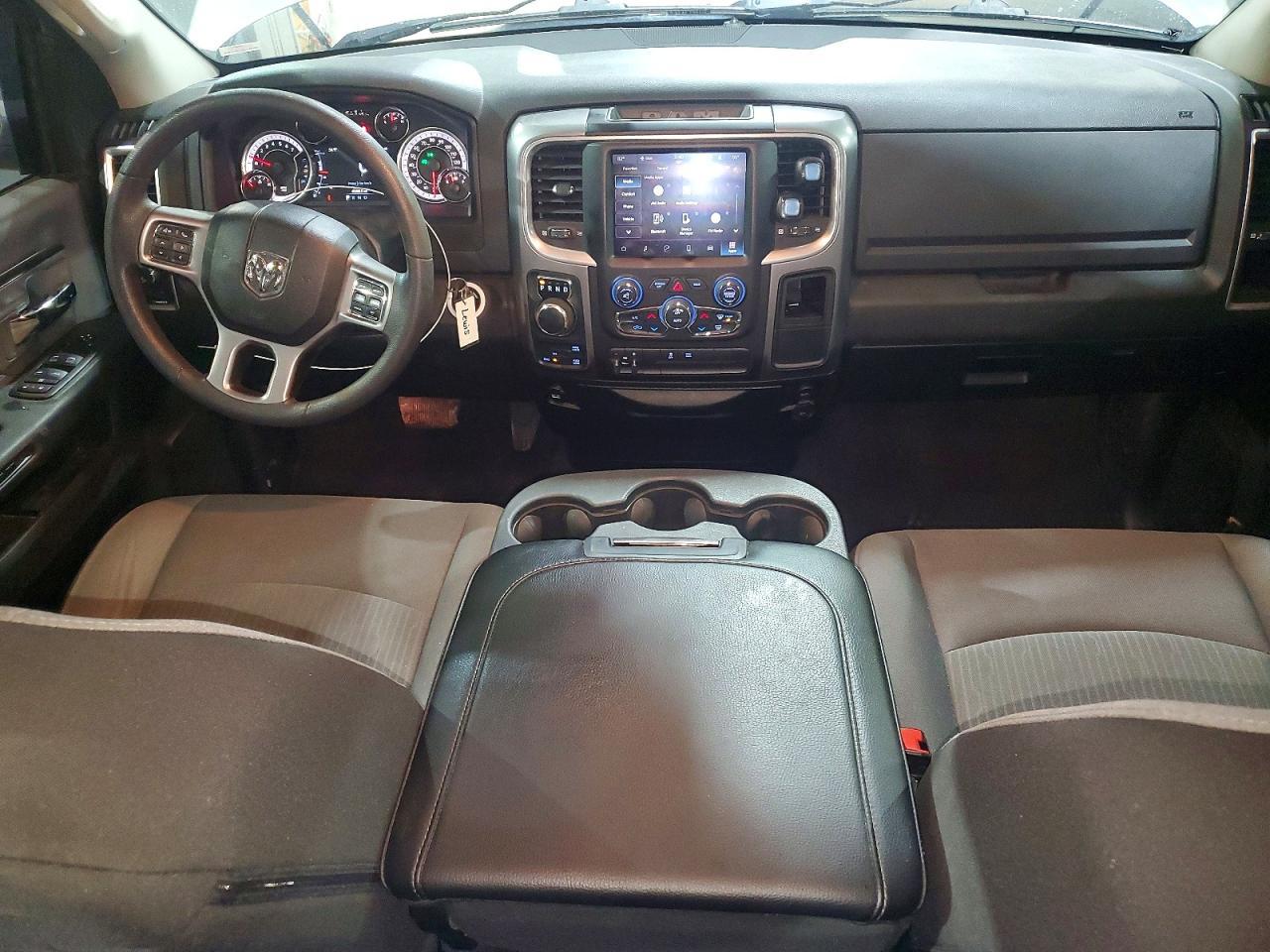 2022 Dodge RAM 1500 Classic SLT