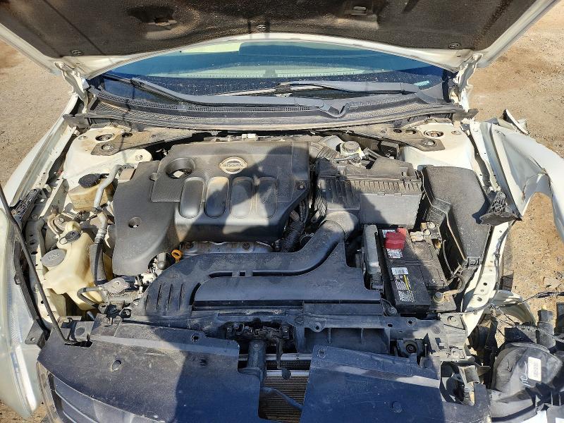 2011 Niss Altima
